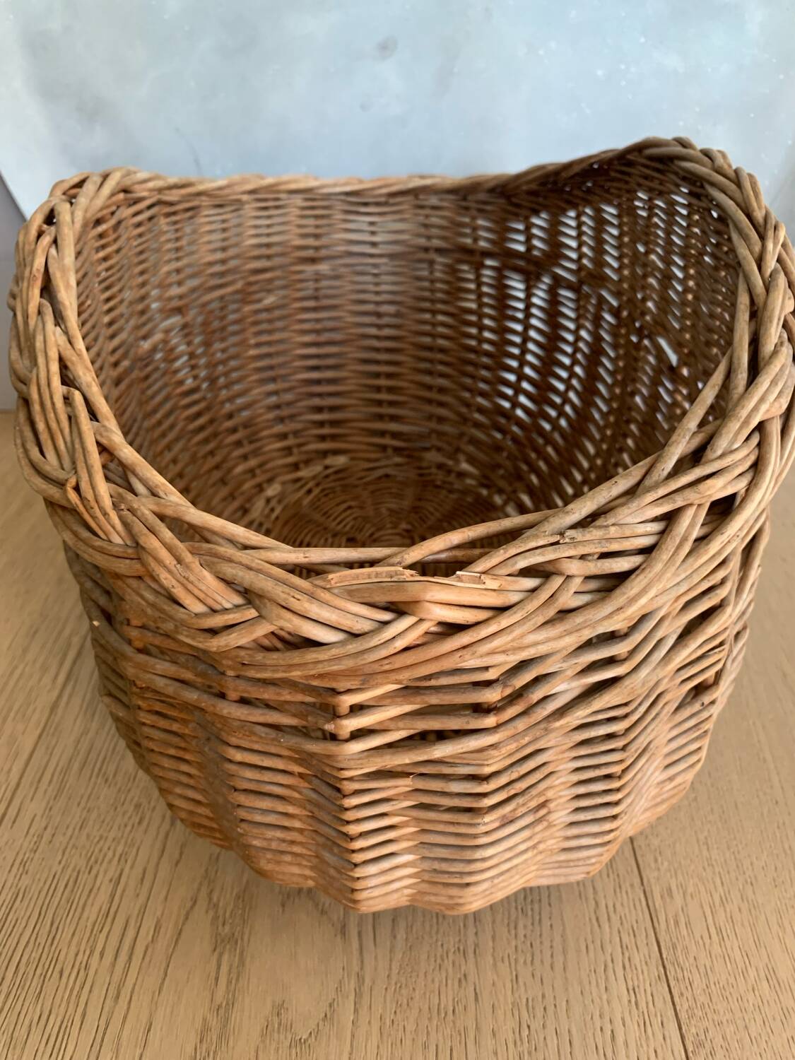 Panier en osier sans anse