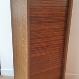 Curtain cabinet
