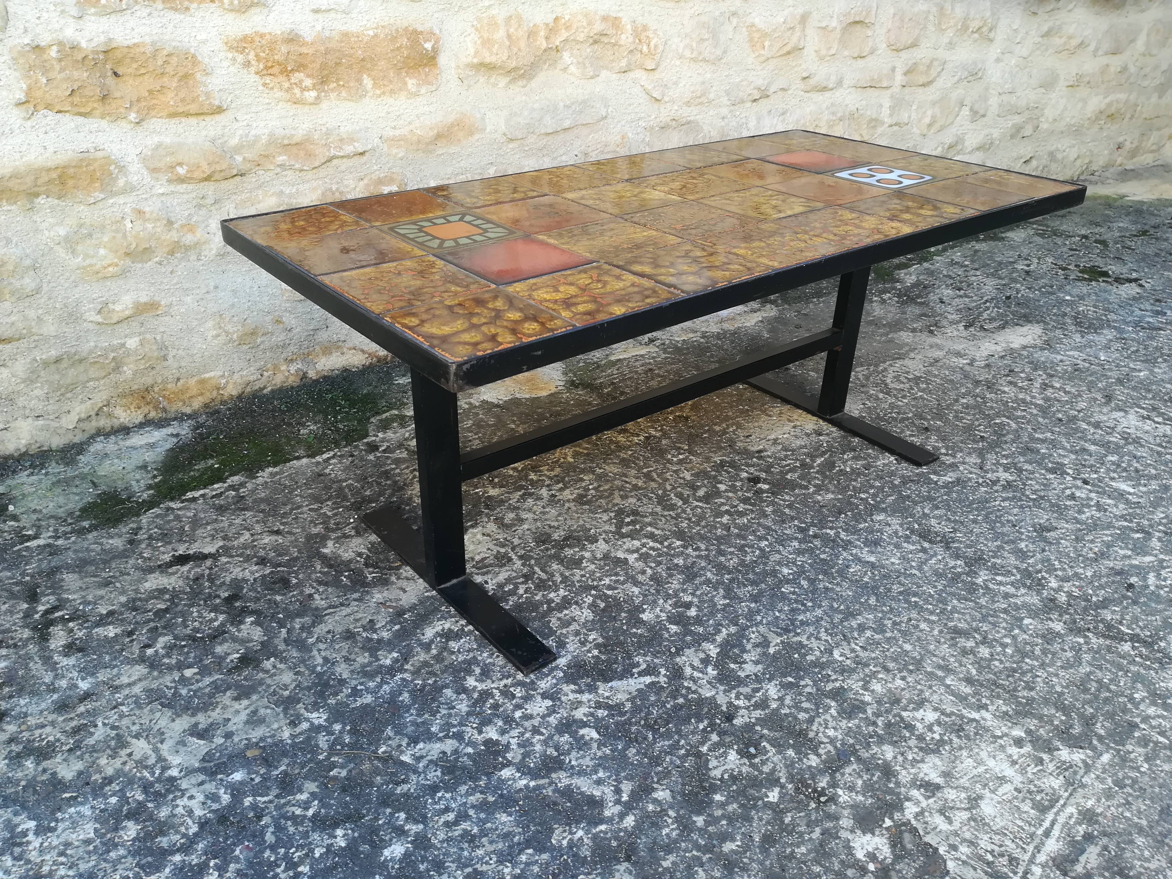 Ceramic coffee table