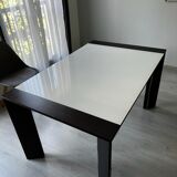Extendable table in tempered glass white