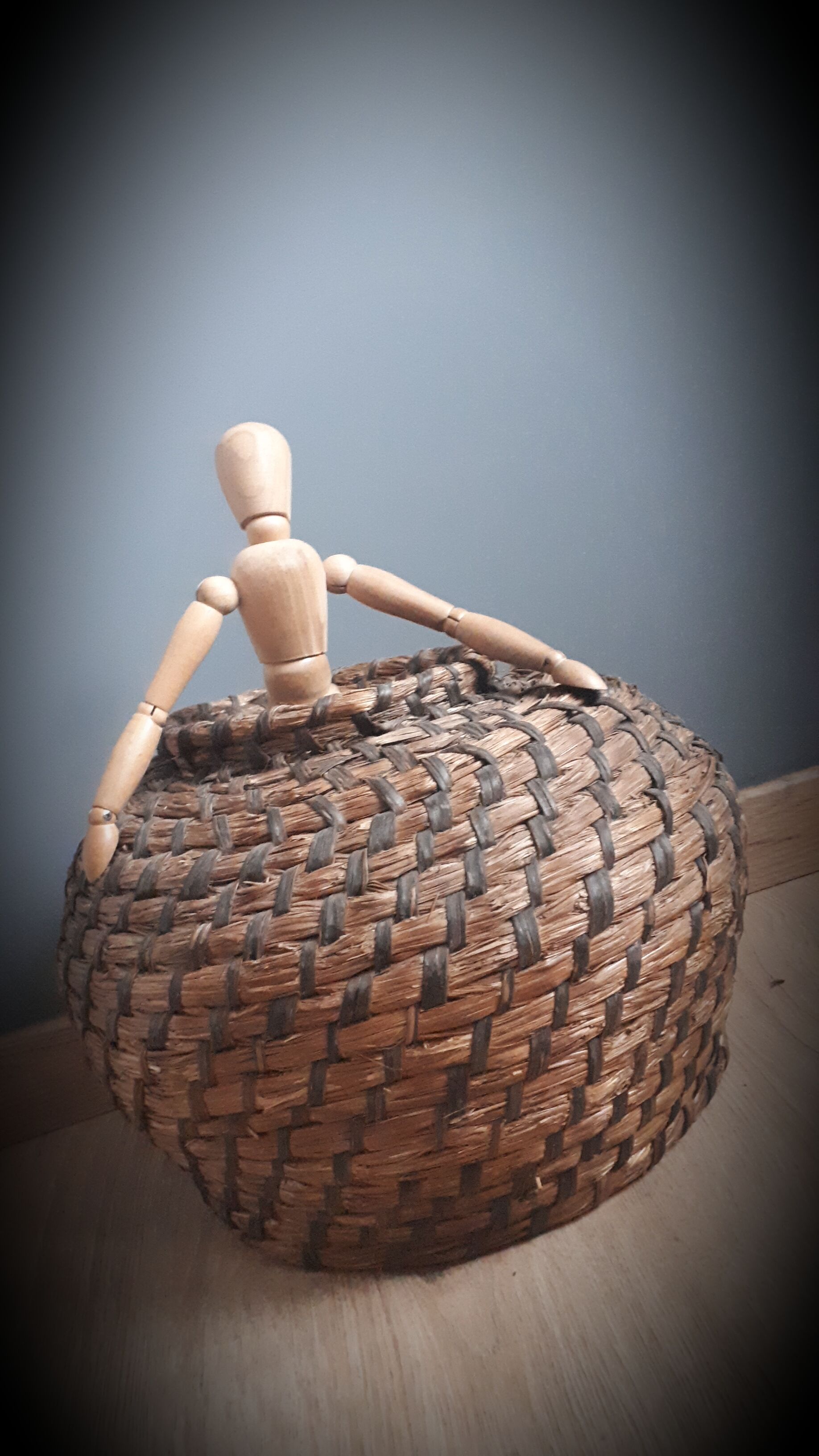 Wicker basket Fakir
