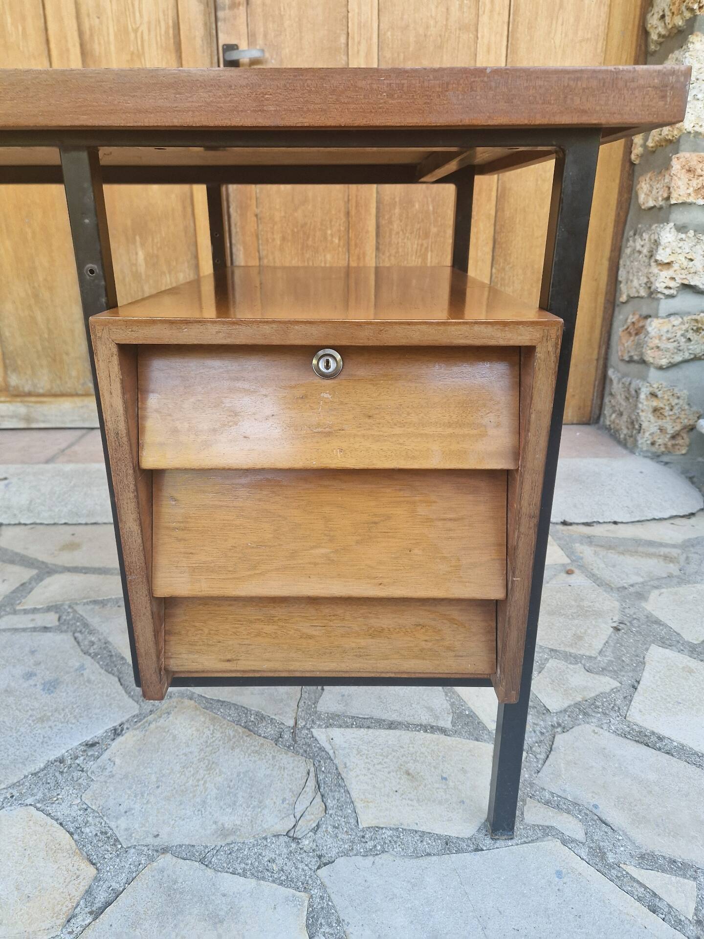 Bureau scandinave moderniste
