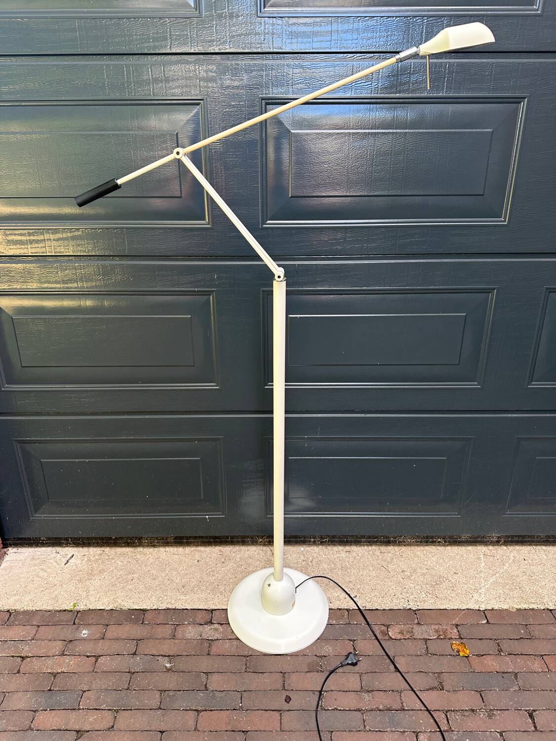 Italian white space age floor light