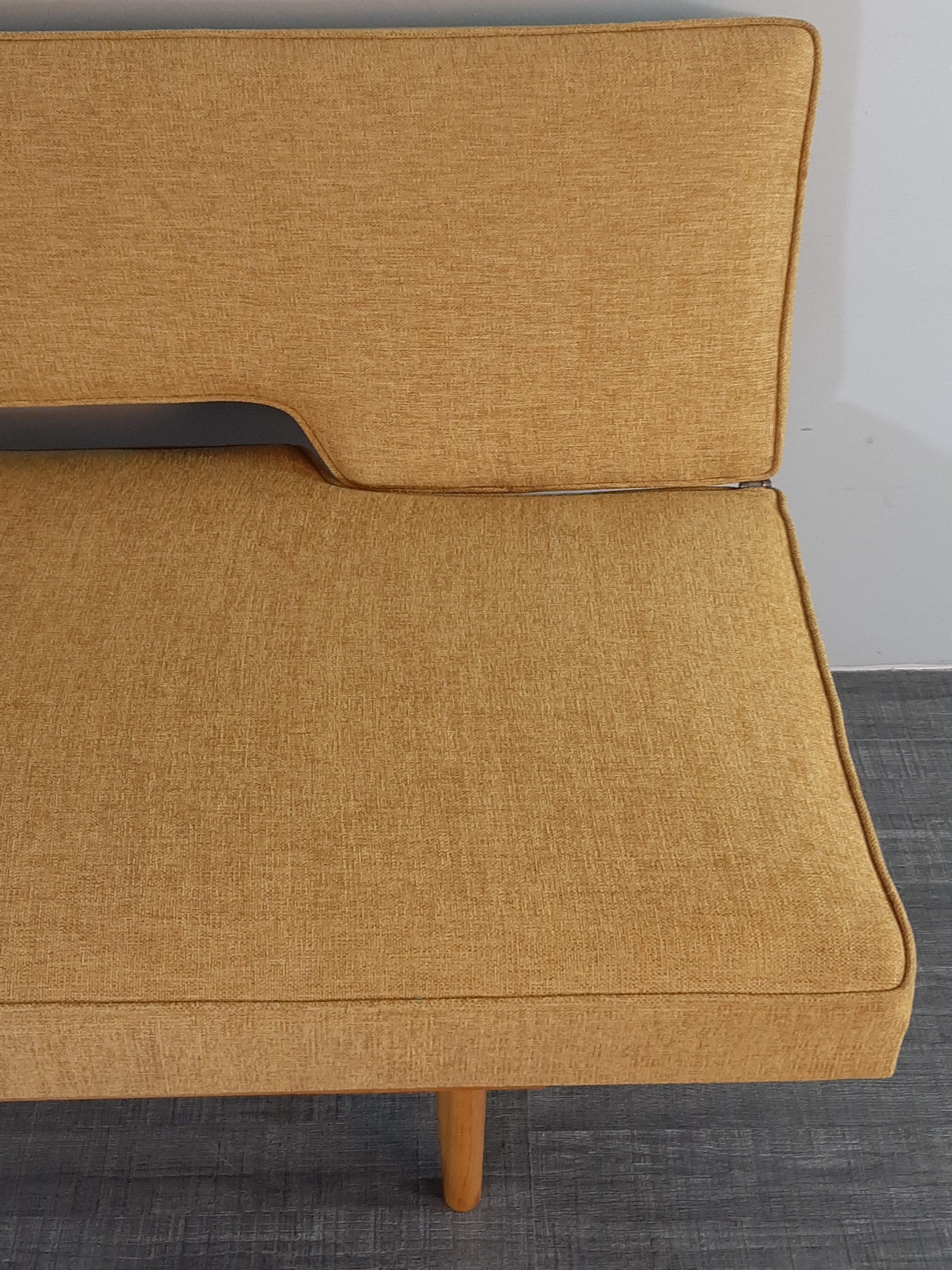 Daybed sofa by Miroslav Navratil, Czech Mid-Century 1960s