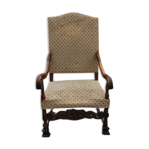 Fauteuil style renaissance en noyer