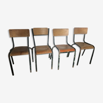 Set de 4 chaises d’école