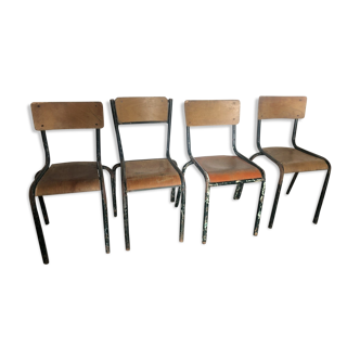 Set de 4 chaises d’école