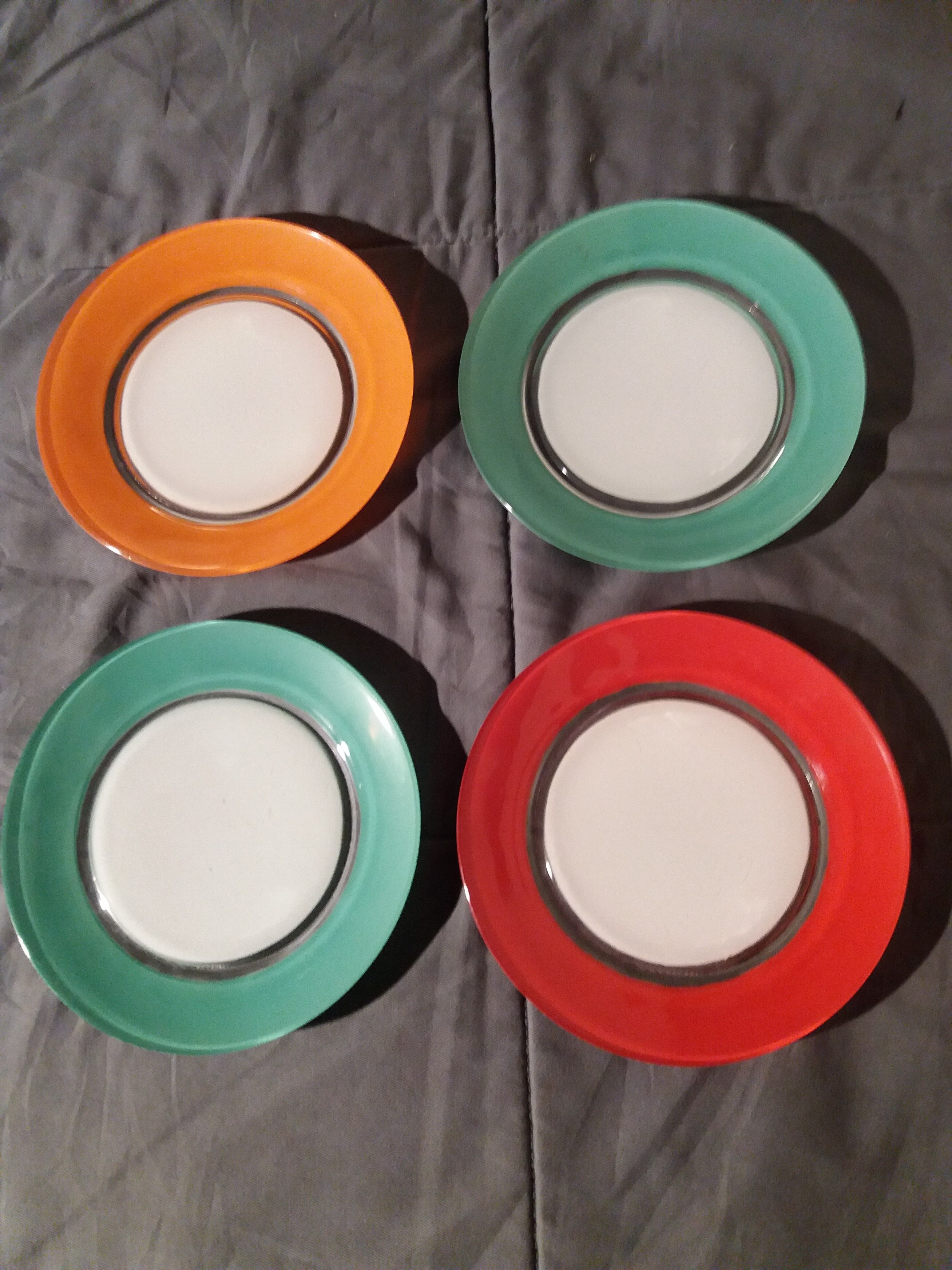 Lot of 4 "Duralex" color dessert plates