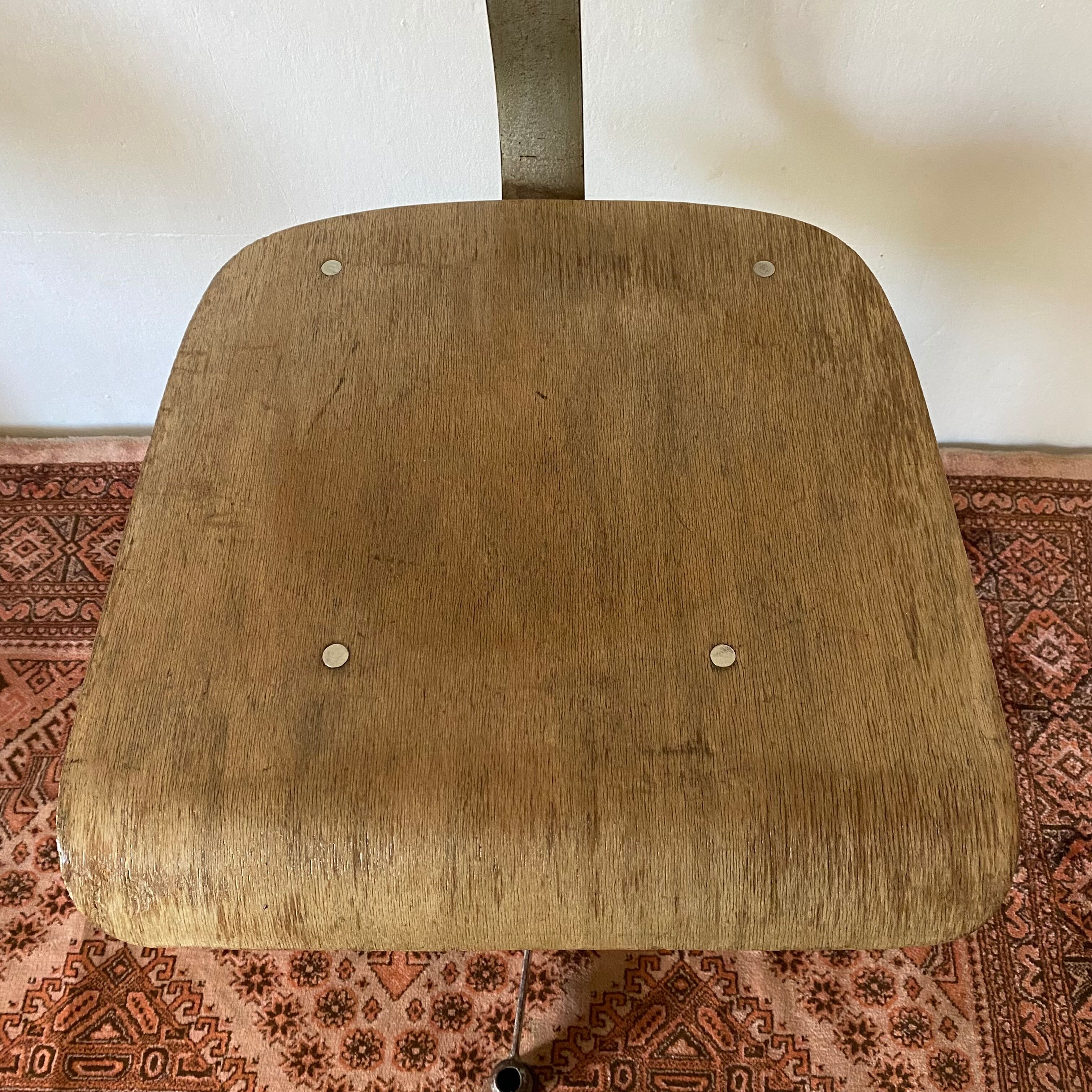 Workshop chair 60s