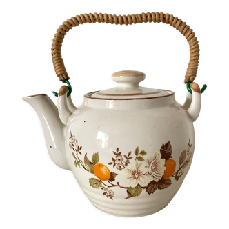 Théière vintage porcelaine et rotin