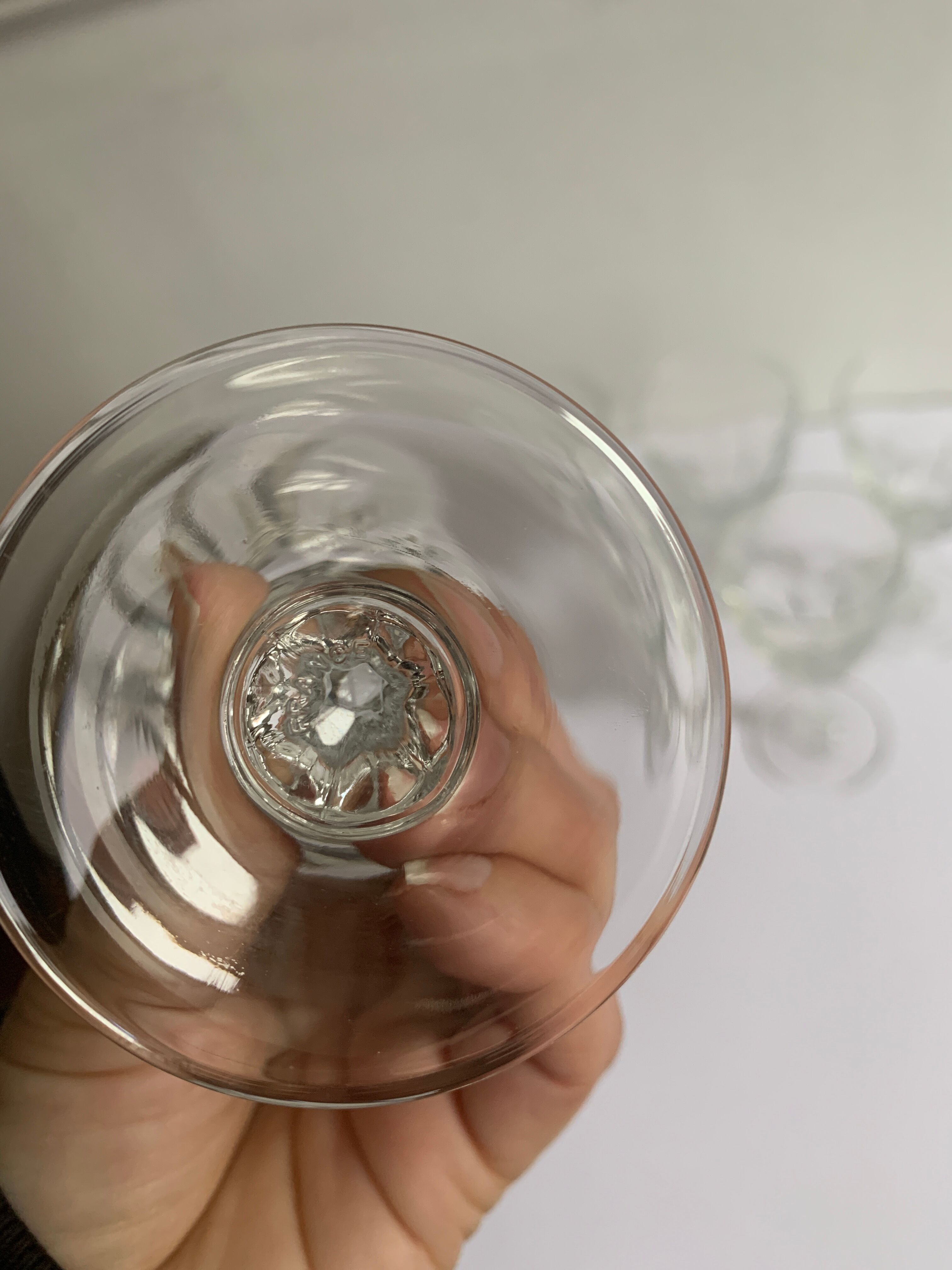 6 crystal wine glasses