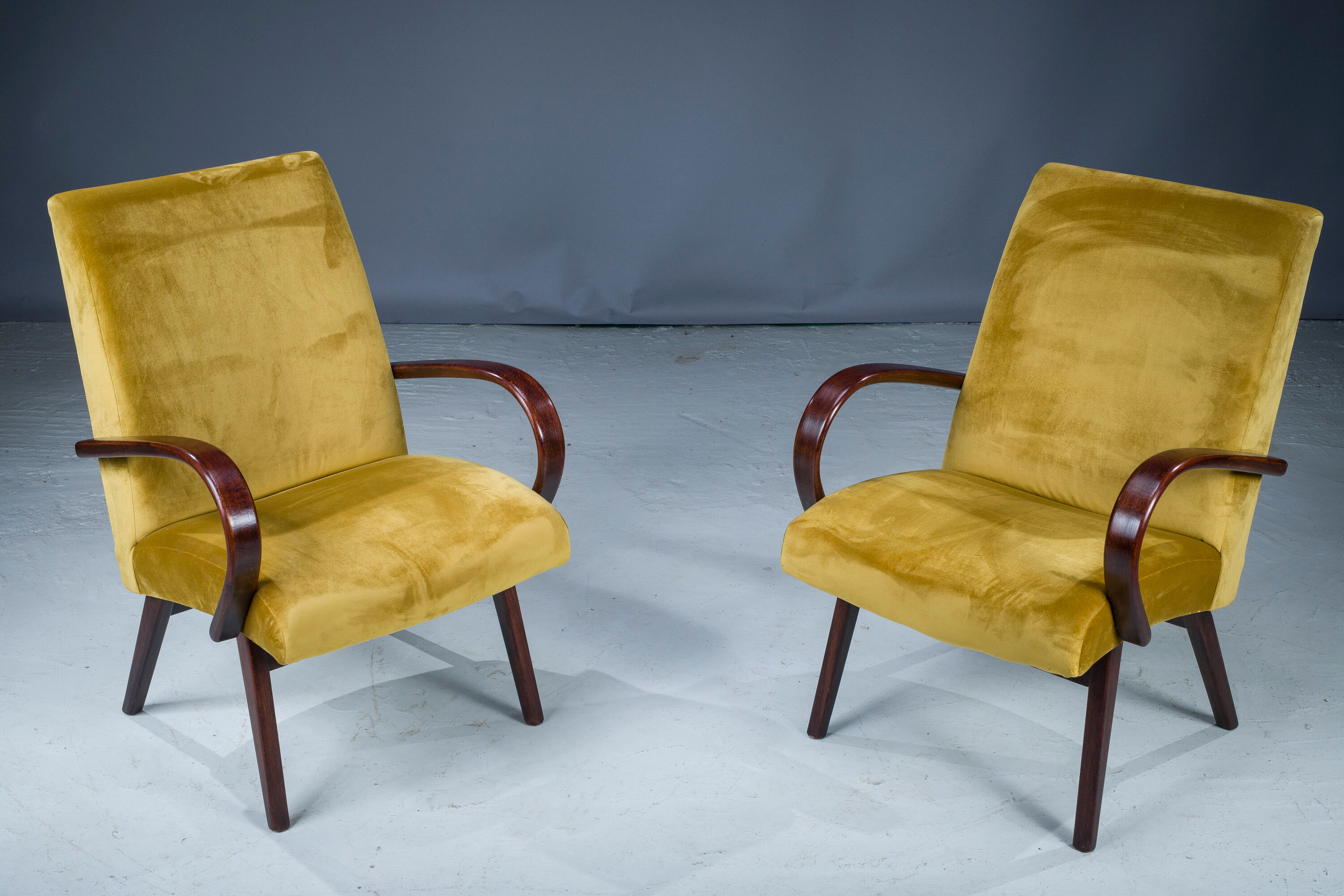 Fauteuils de Jaroslav Smidek pour Ton, années 1960