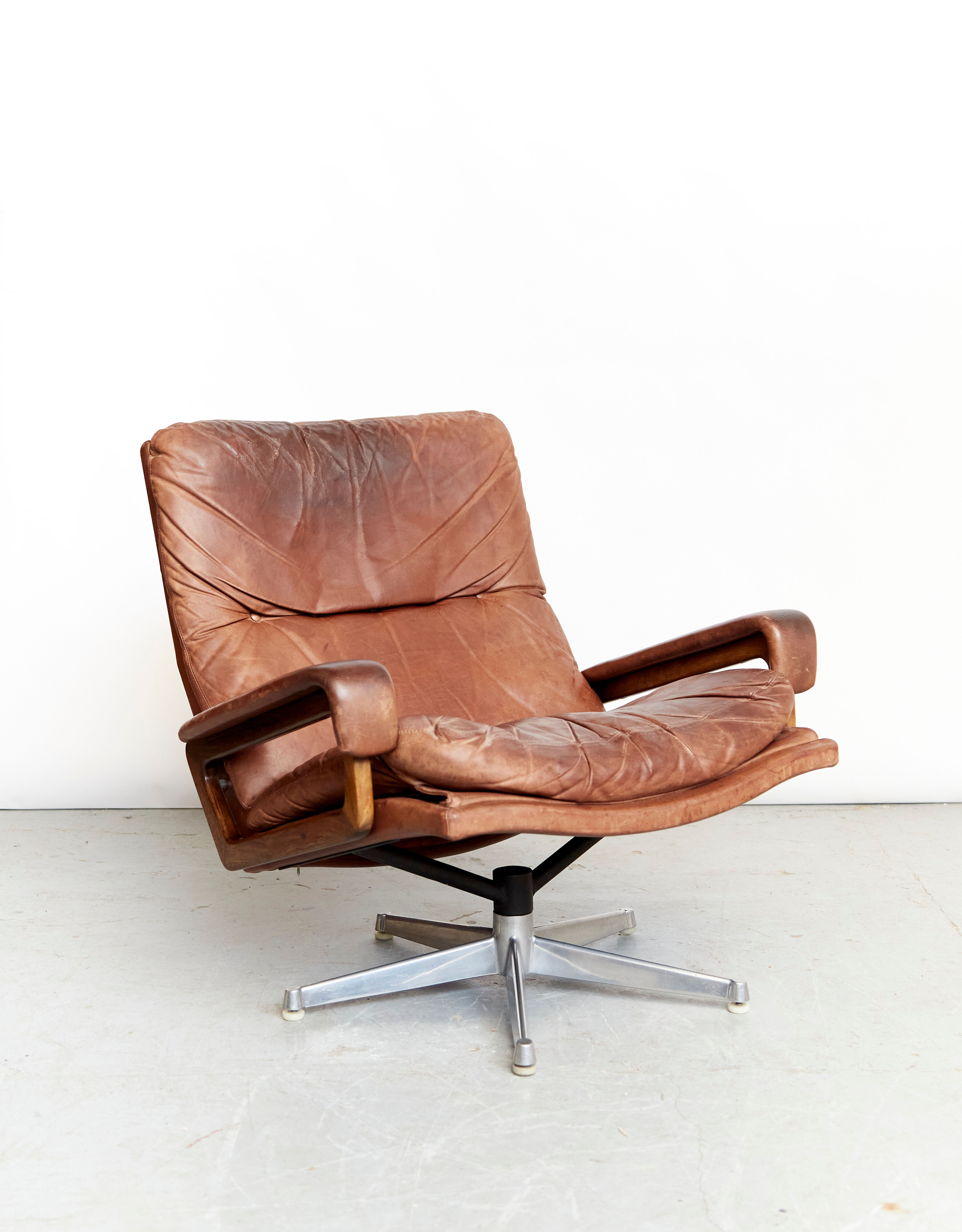Vintage King Chair by André Vandenbeuck for Strässle