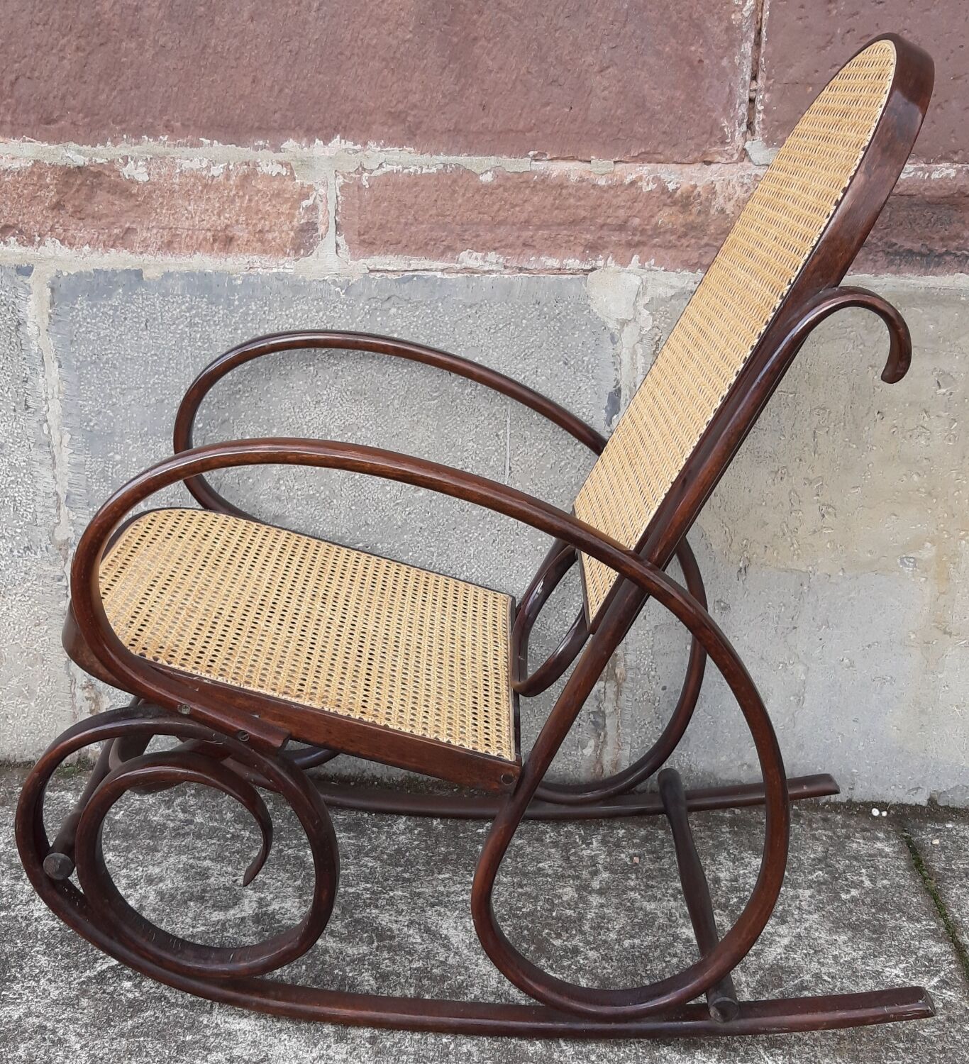 Rocking chair