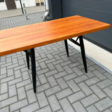 Table et chaises d'Ilmari Tapiovaara