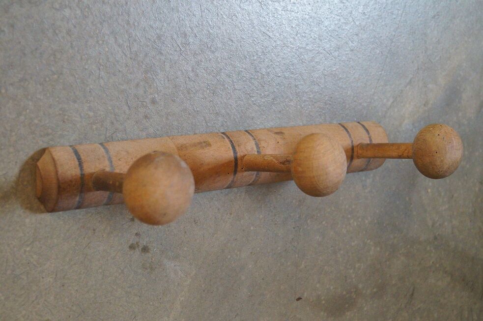 1900 wall coat holder