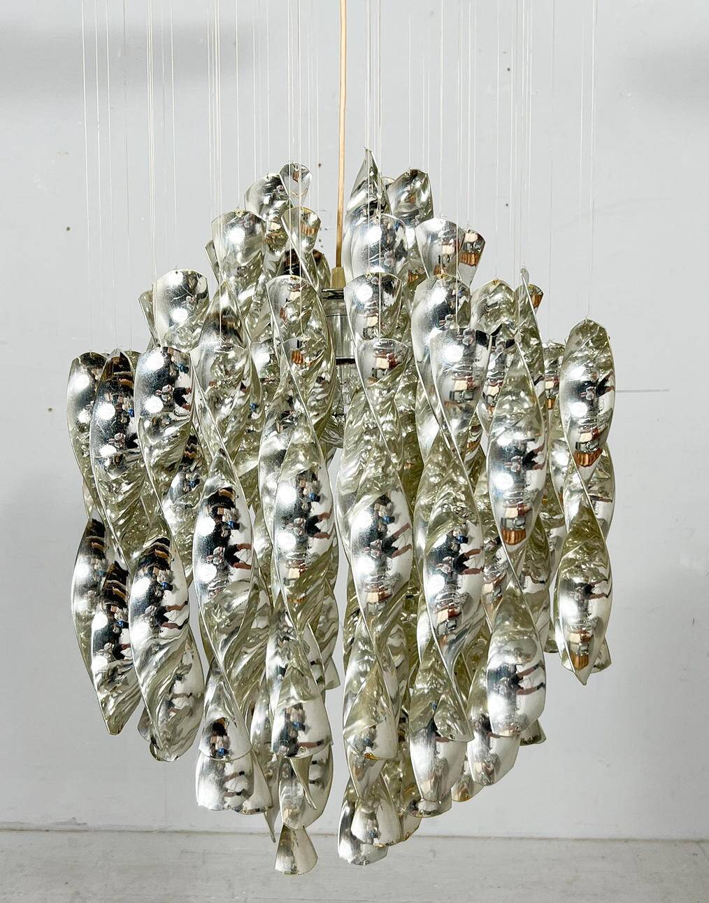 Mid-century spiral ceiling lamp by Verner Panton for Lüber AG, model SP1, Germany, 1970s, early example.