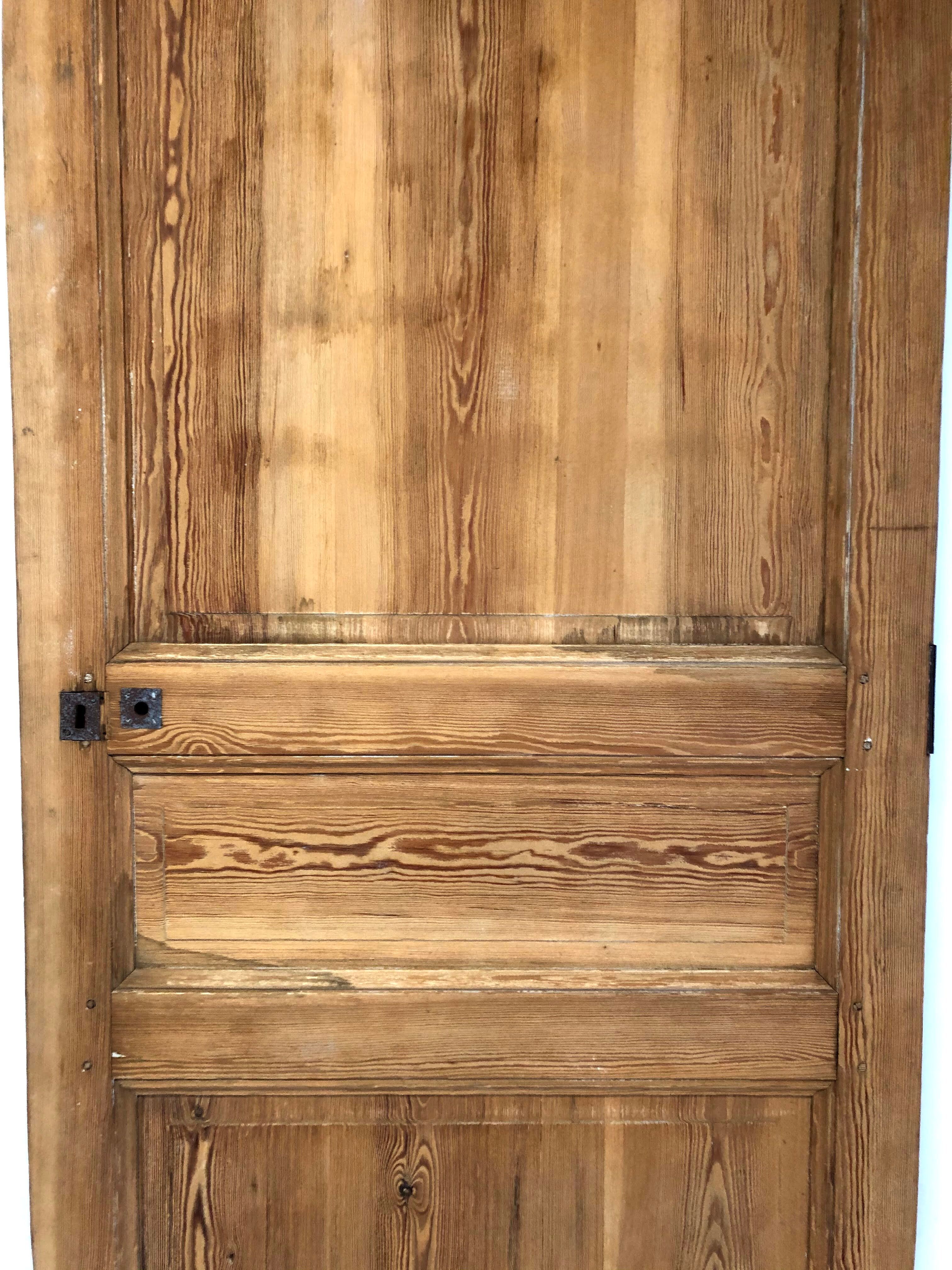 Porte en bois