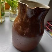 Grand pichet/pot à lait ancien en terre cuite vernissee