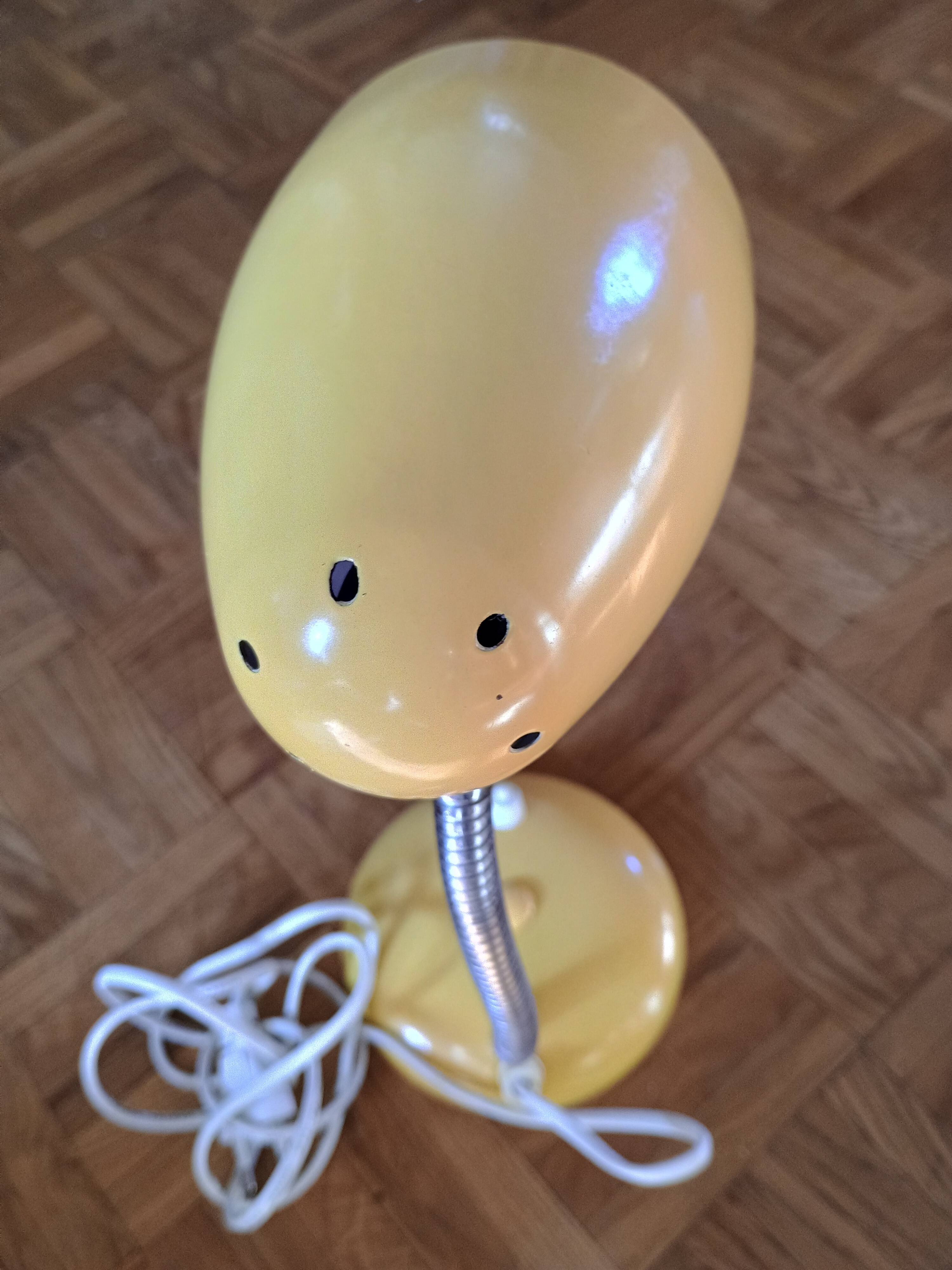 VINTAGE DESK LAMP - Yellow metal movable steel arm