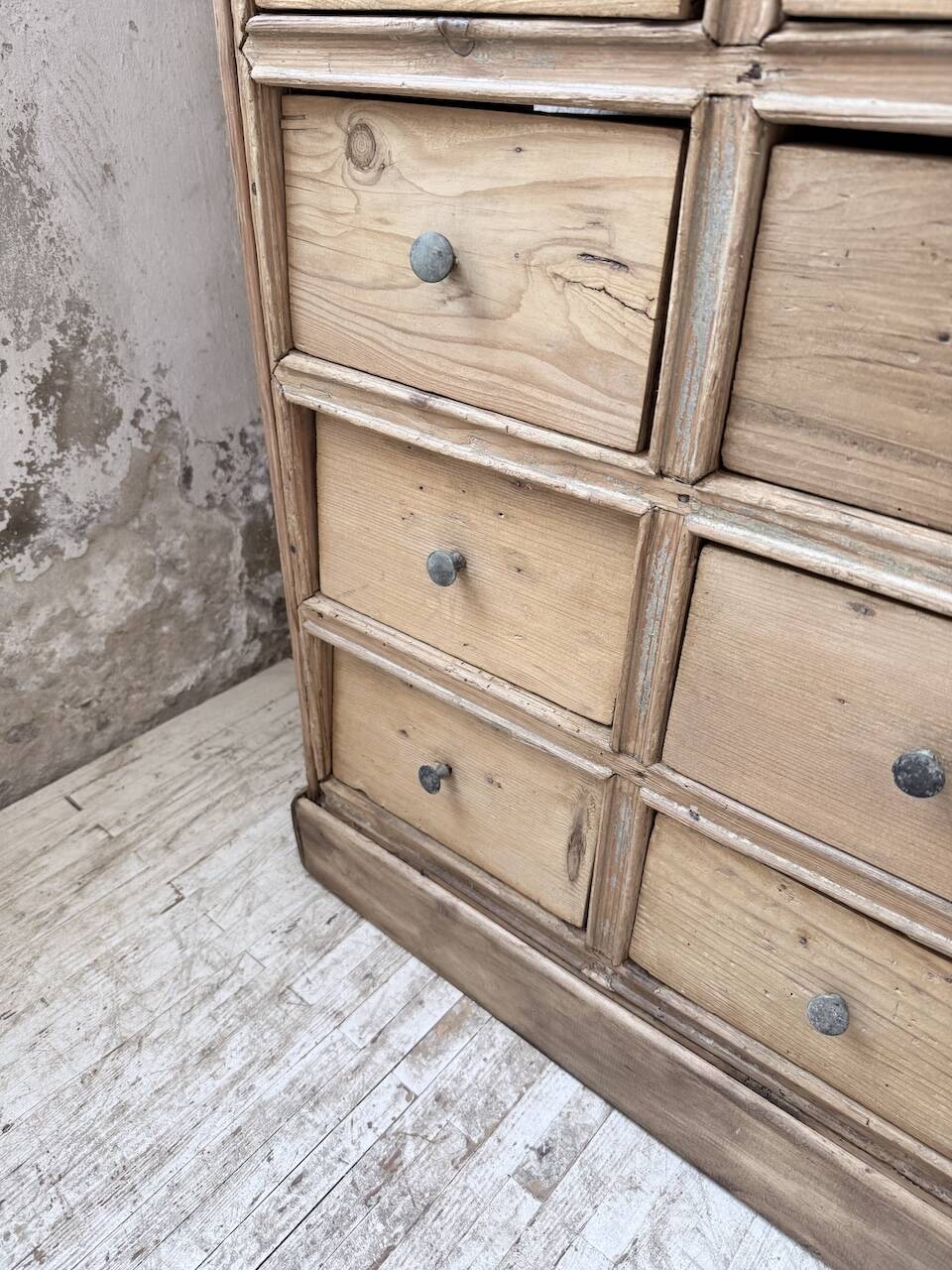 XL 1950 pine workshop cabinet with drawers