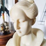 Bust