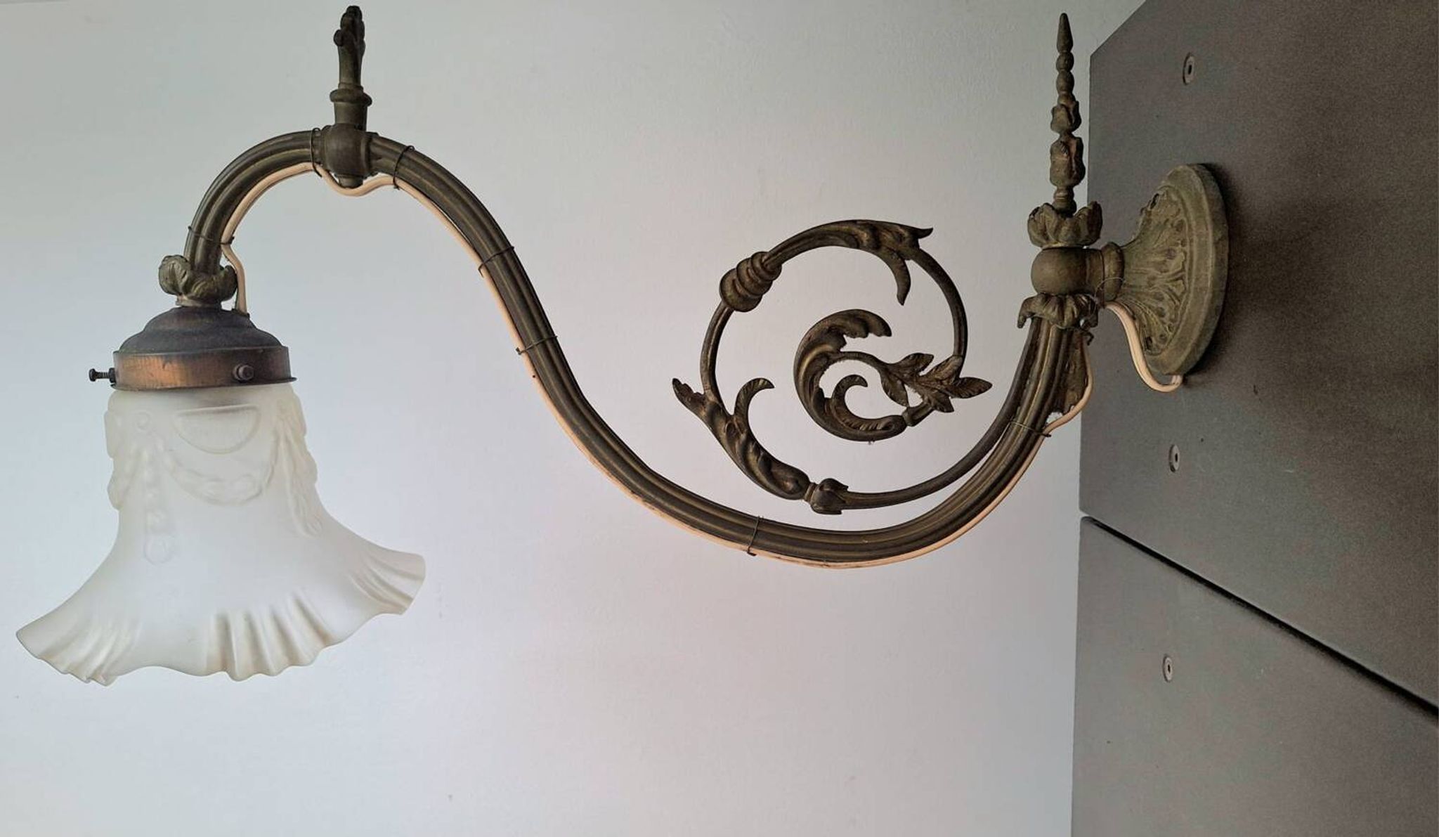 Art Deco wall light, antique lighting