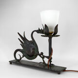 Lampe à poser au dragon en fer forgé, circa 1900