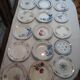 Assortiment de 18 assiettes dominante bleue