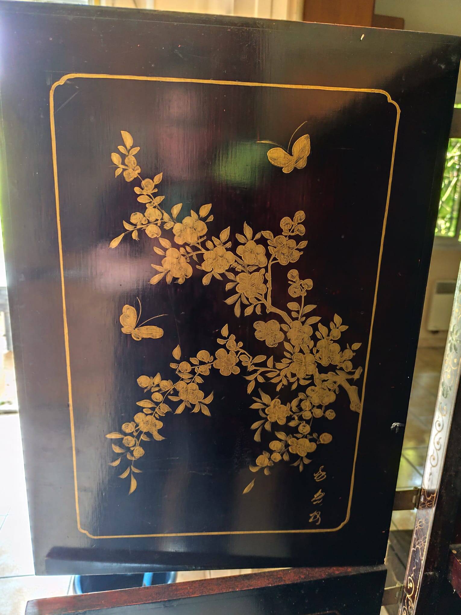 Meuble chinois laqué ancien décor oiseaux – cabinet asiatique