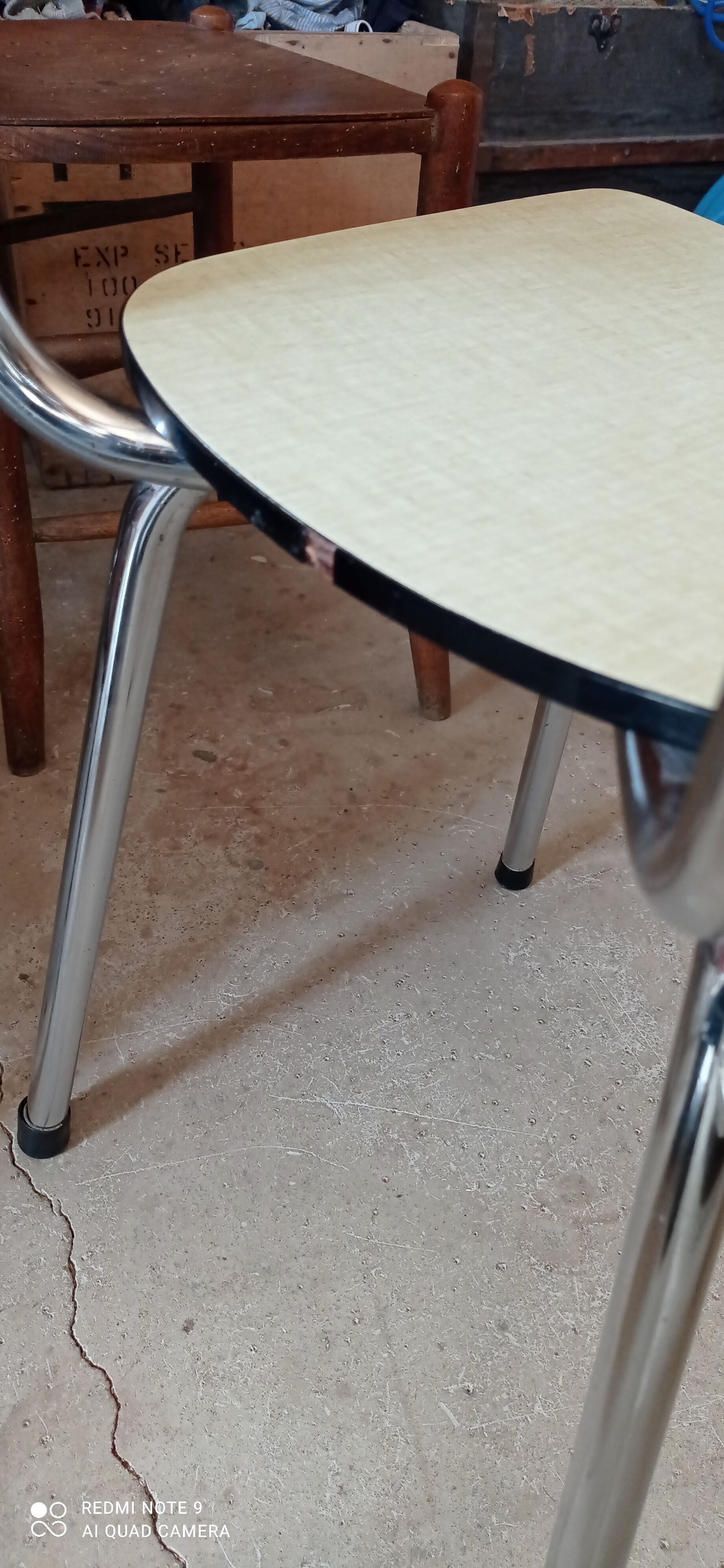 Chaise anis formica