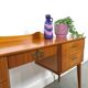 Side table met lades en messing details uit Zweden, kinder bureau