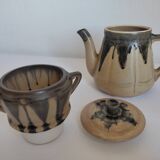 Glazed earth coffee maker