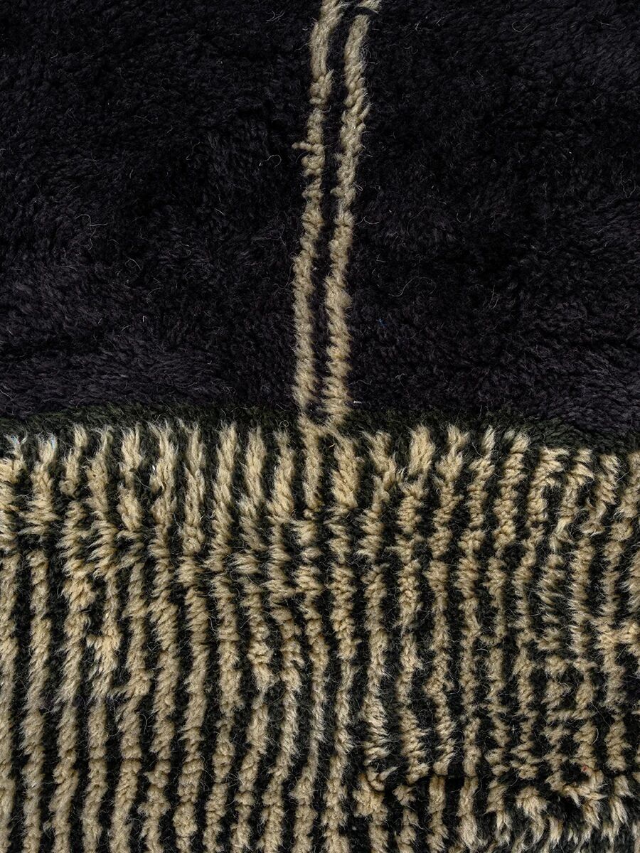 Midnight shapes from M’rirt tied by hand | 254 cm x 358 cm