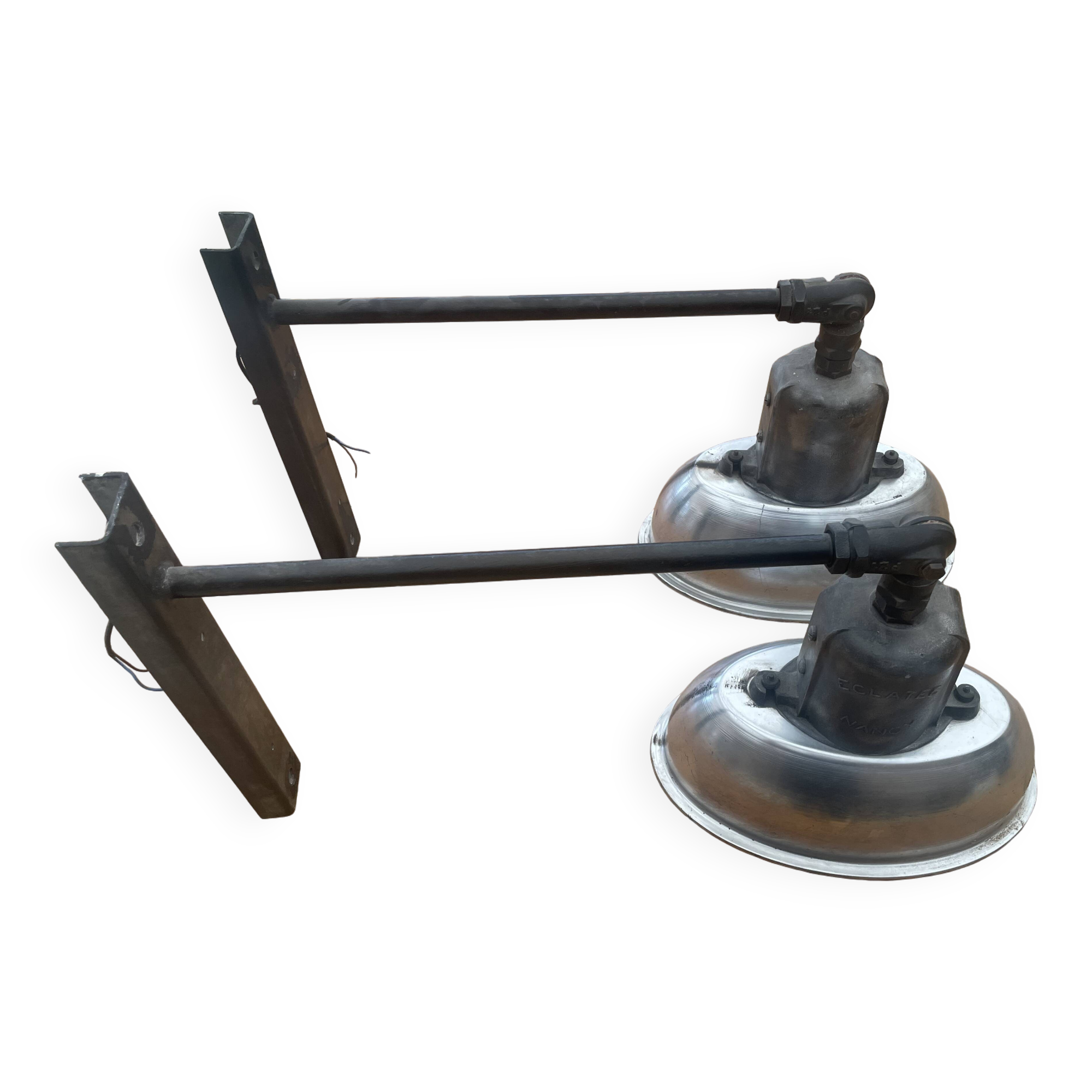 Eclatec industrial wall lights