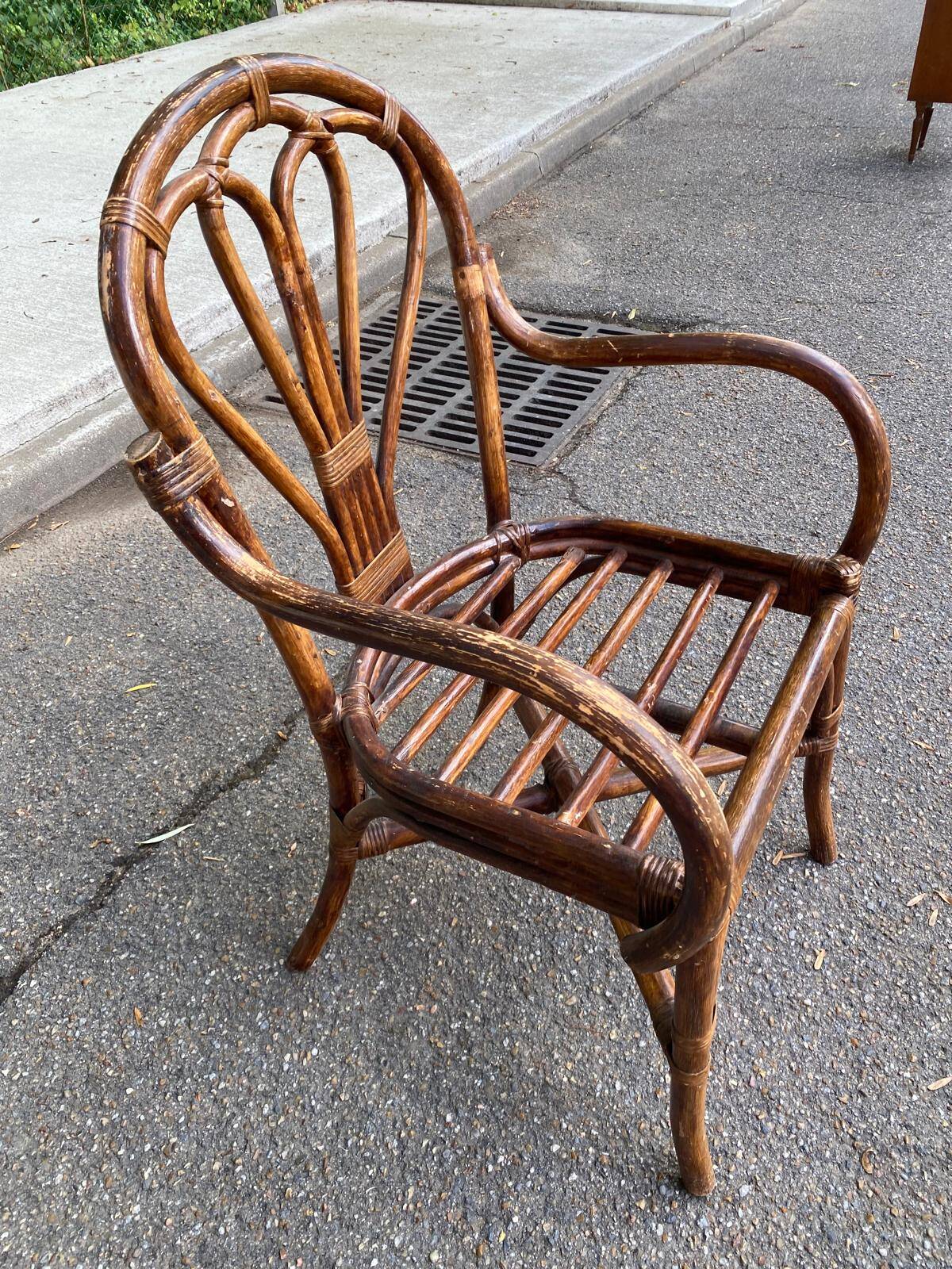Fauteuil en rotin vintage / bambou teinté — Style Boho 70s