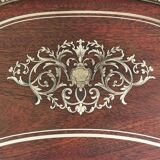 Antique guéridon with 3 levels in "bean" shape.