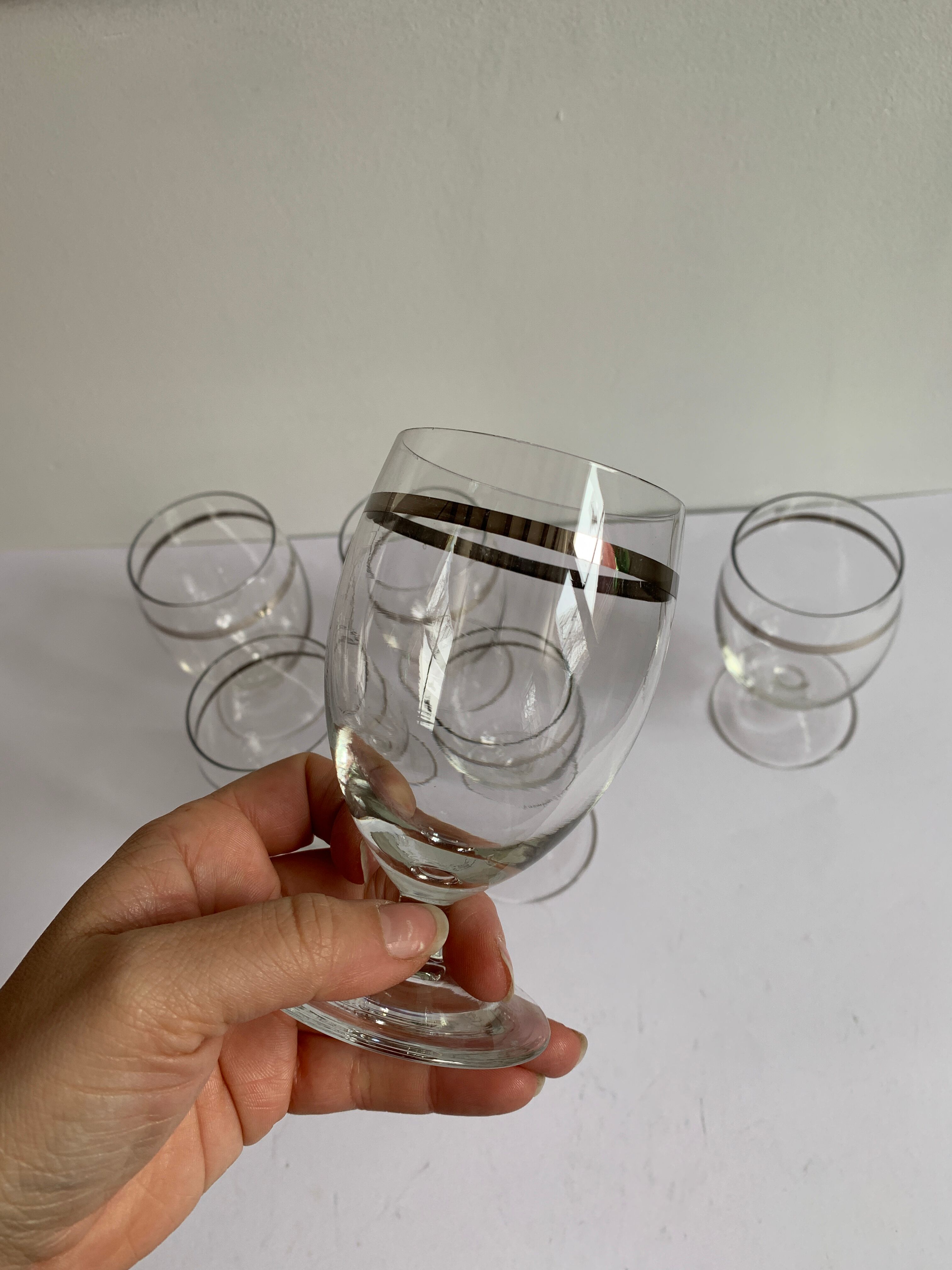 6 crystal wine glasses
