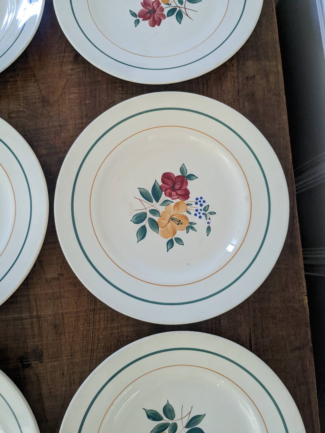 Six assiettes plates Mariette St Amand