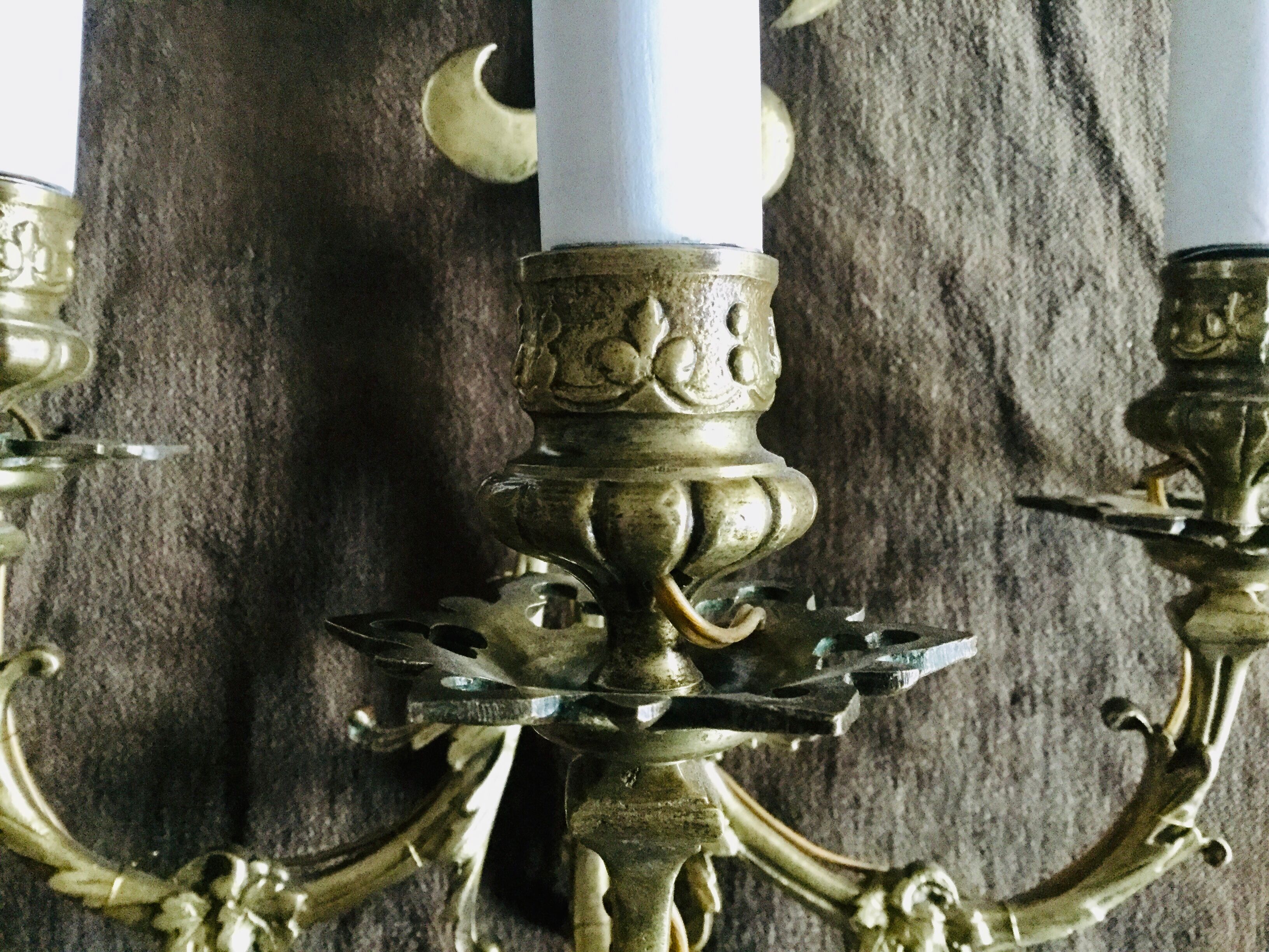 Pair of sconces flowers of lys bronze 3 lights