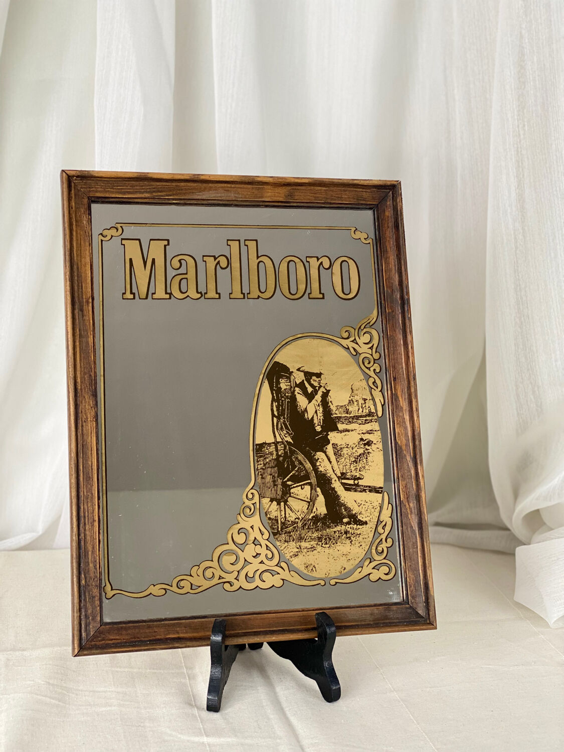 Marlboro mirror