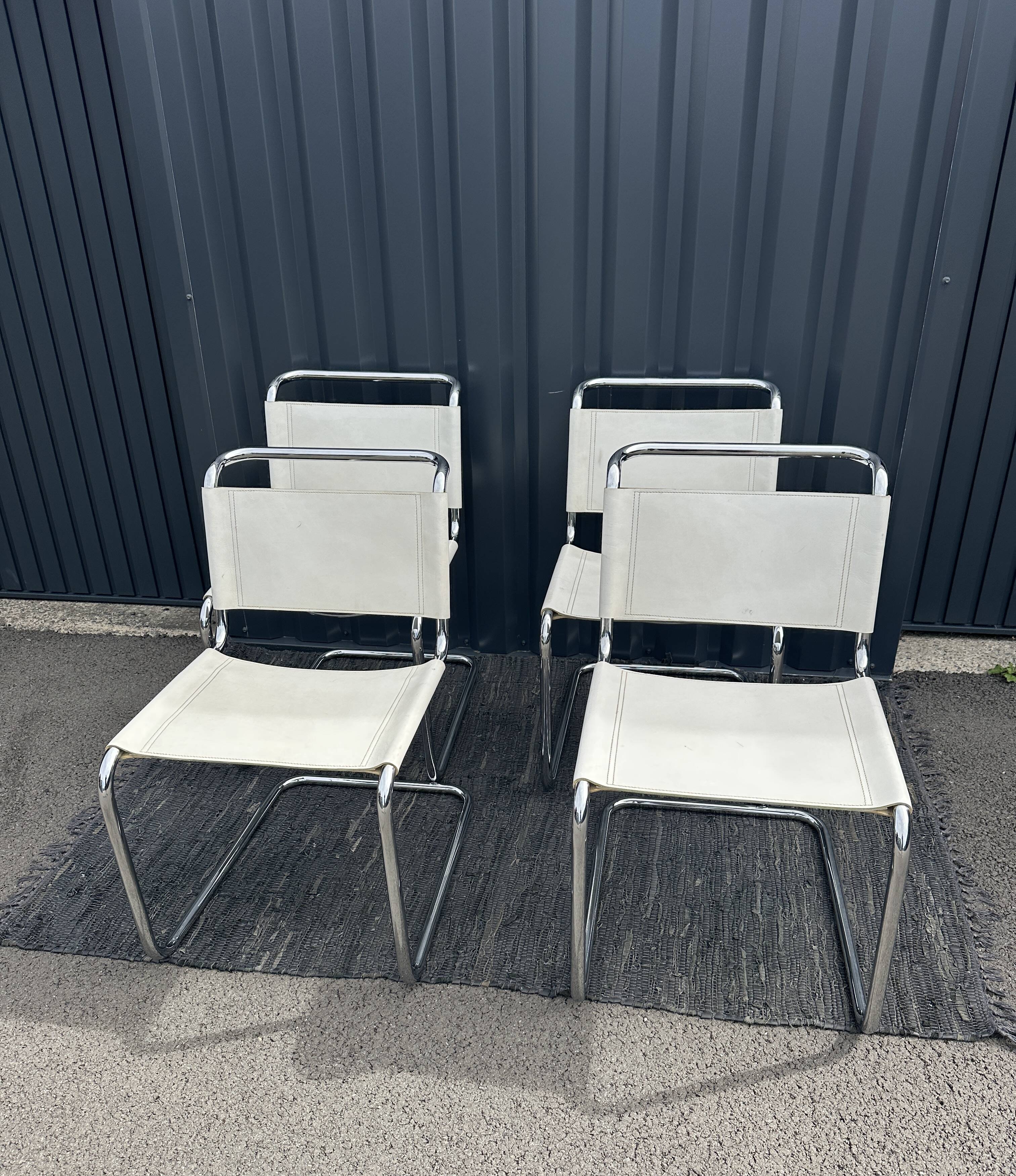 MART STAM CHAISES S 33 ou CANTILEVER ( 4 )