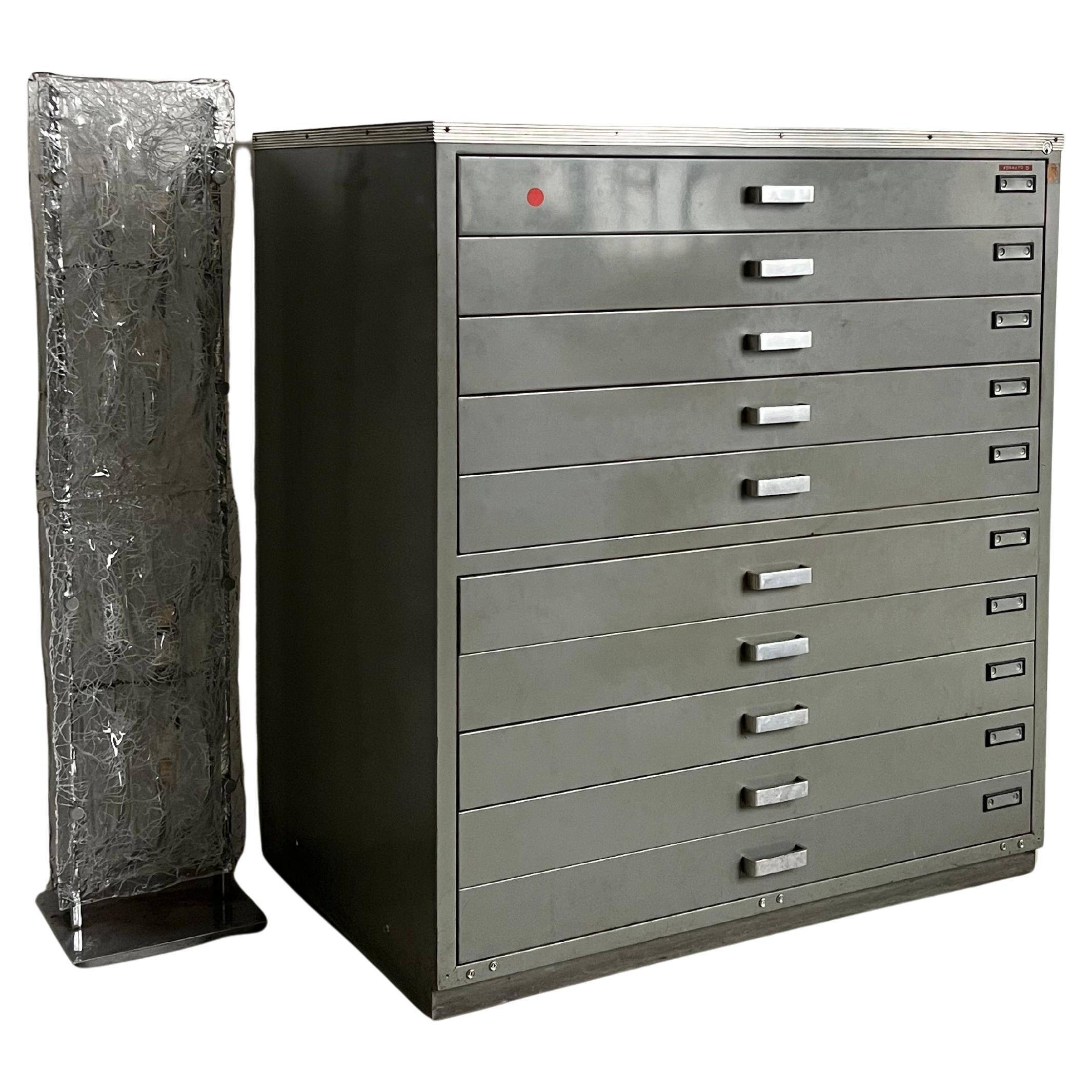 Vintage Italian Industrial Cabinet / drawers  for storage drawings and posters