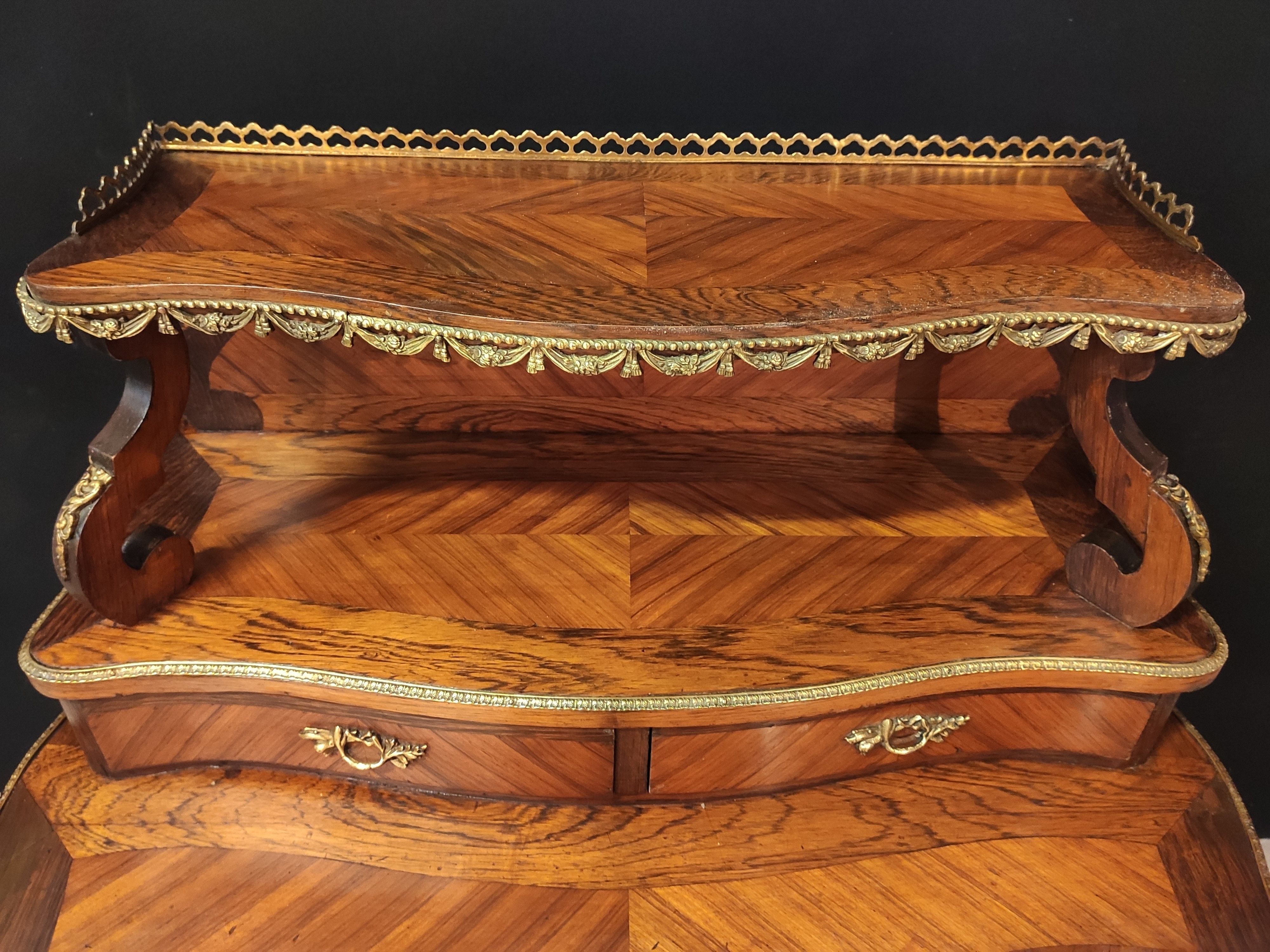 Bonheur du jour en marqueterie Napoléon III