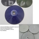 Trio of green enamelled sheet metal hanging lamps