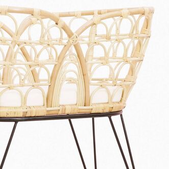 Ariana rattan cradle with metal legs