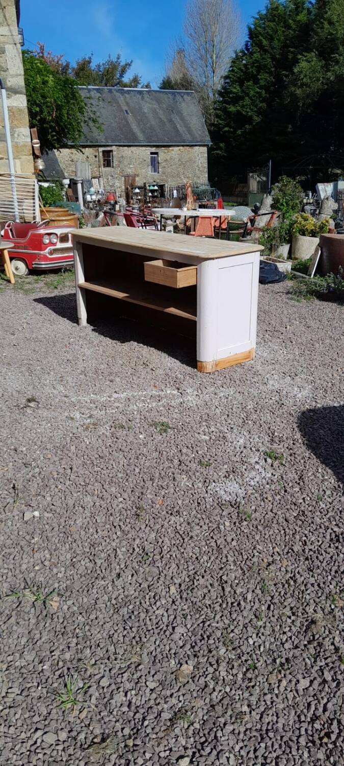 Comptoir en sapin peint en gris