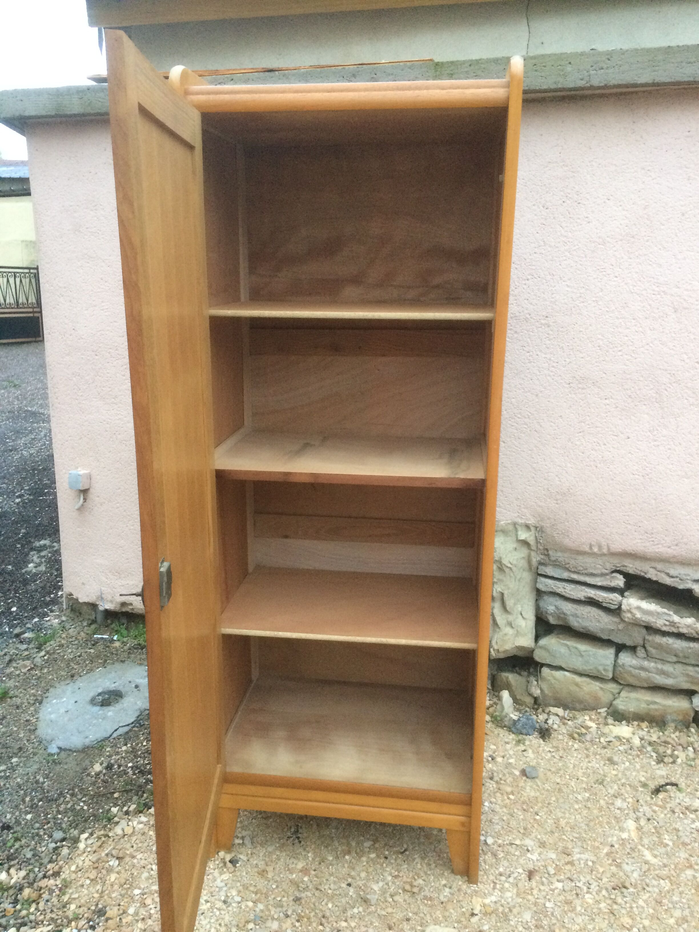 Armoire