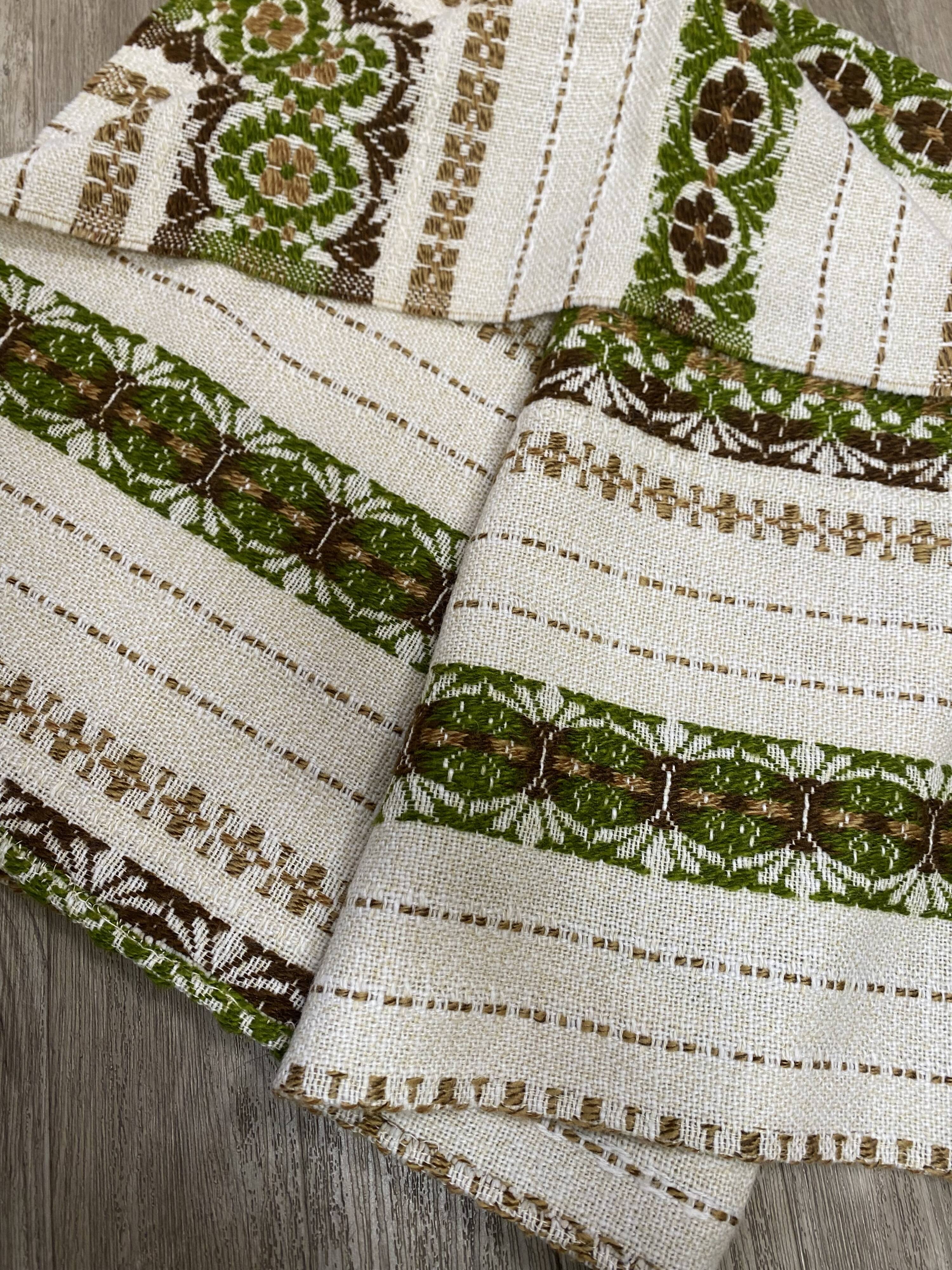 Vintage 70s tablecloth