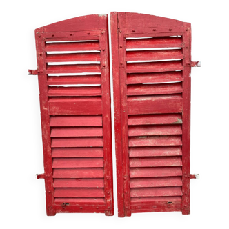 Paire de volets rouge